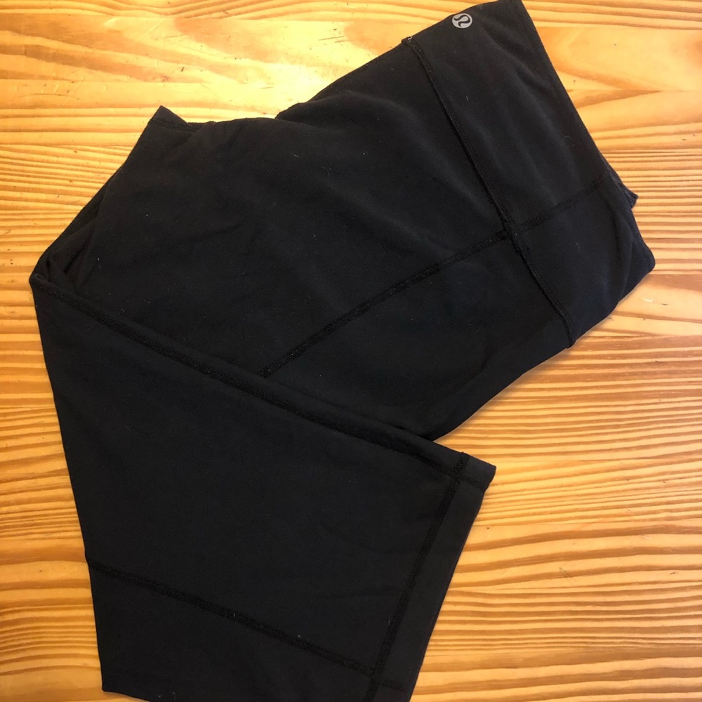 Lululemon crop pants.